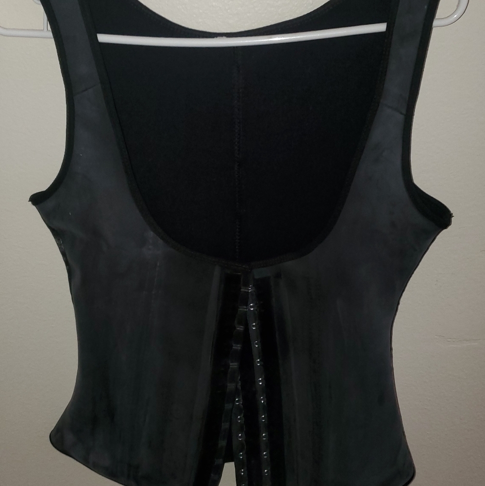Ann Michell waist trainer